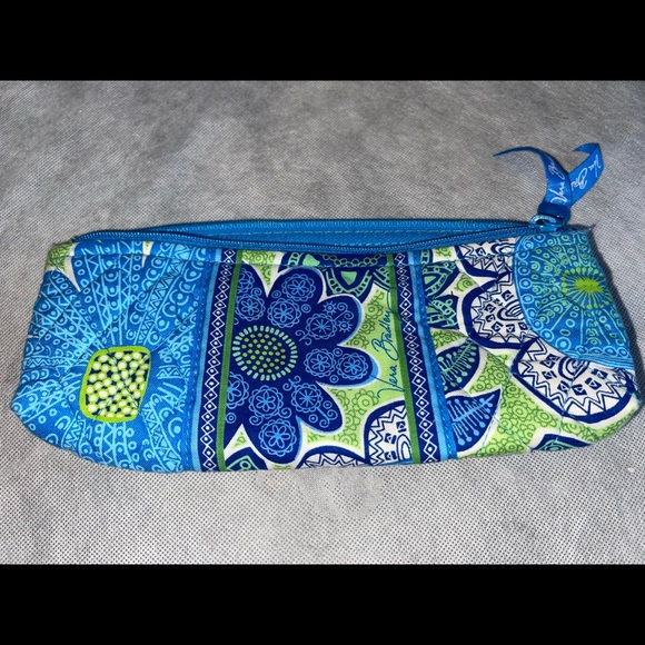 Vera Bradley *Doodle Daisy* Pattern Set of 6 Color: Blue, Green, White - Picture 6 of 13